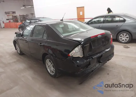 2012 Ford Fusion S z USA, uszkodzony, nr VIN 3FAHP0GA0CR150651